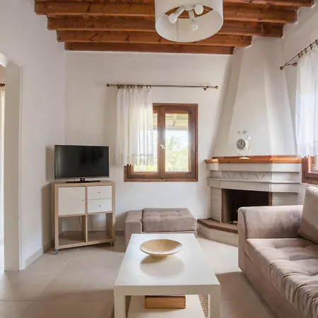 Kritamo On Trani Ammouda Holiday home *