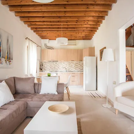 Kritamo On Trani Ammouda Holiday home *