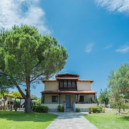Kritamo On Trani Ammouda Nyaraló